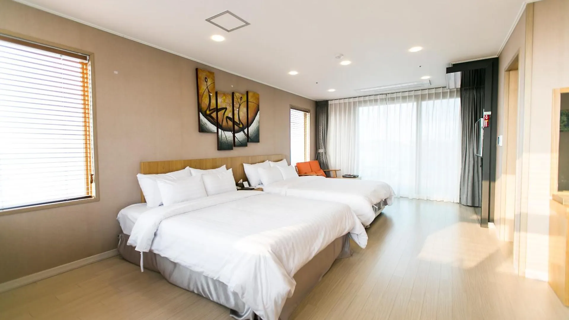 Rich Hotel Jeju 3*,  South Korea